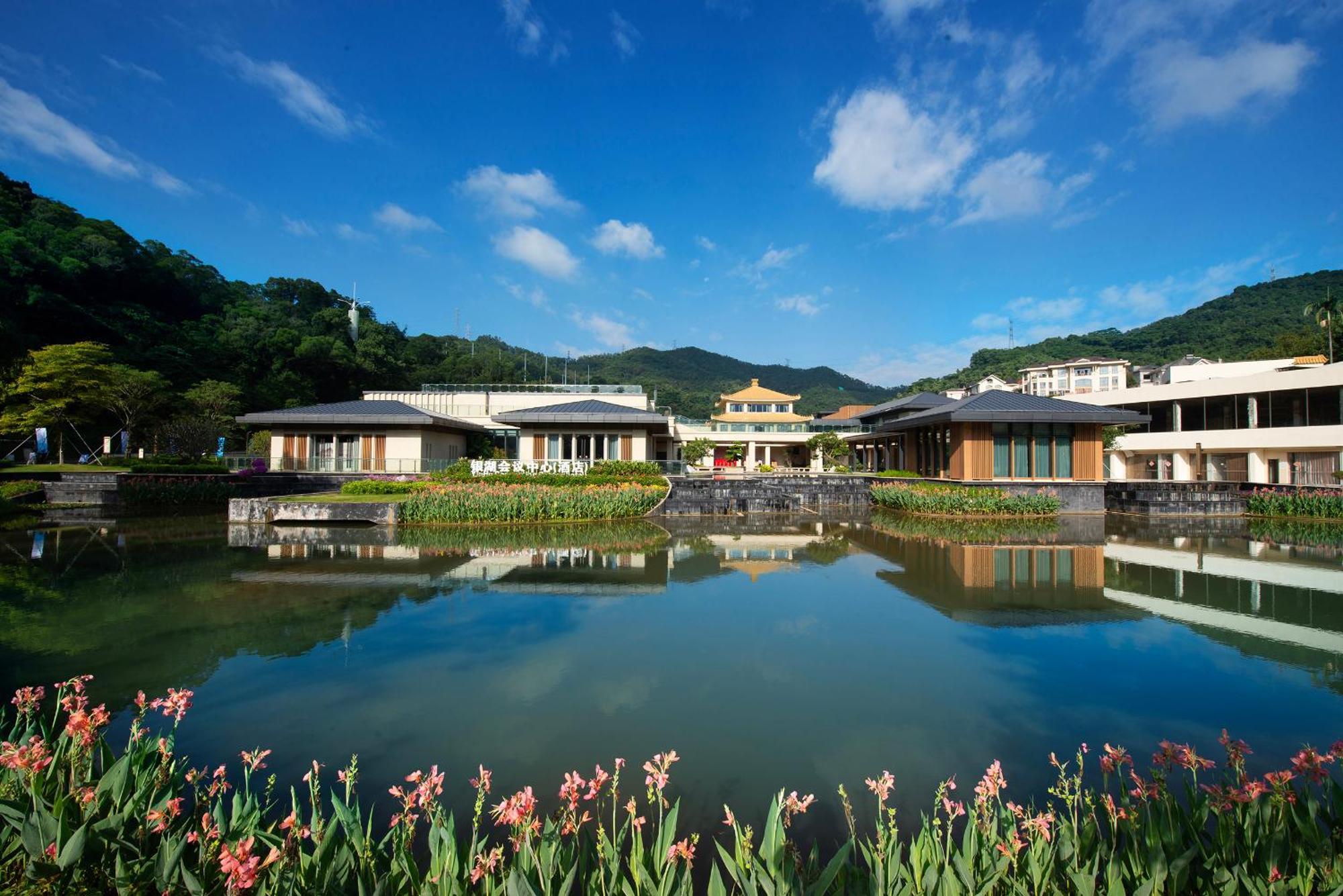 Shenzhen Silver Lake Conference Center Hotel Bagian luar foto